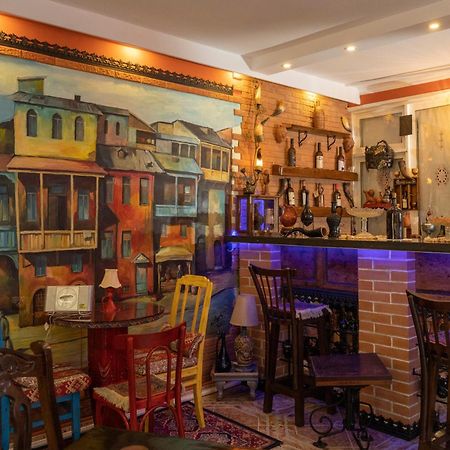 Elia Boutique Hostel & Apart-Hotel Тбилиси Екстериор снимка