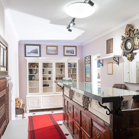 Elia Boutique Hostel & Apart-Hotel Тбилиси Екстериор снимка