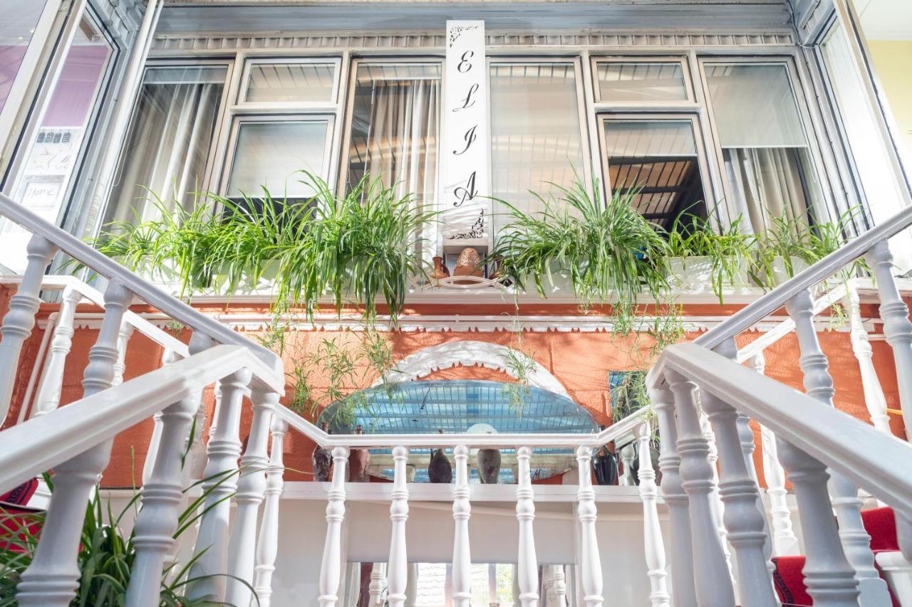 Elia Boutique Hostel & Apart-Hotel Тбилиси Екстериор снимка