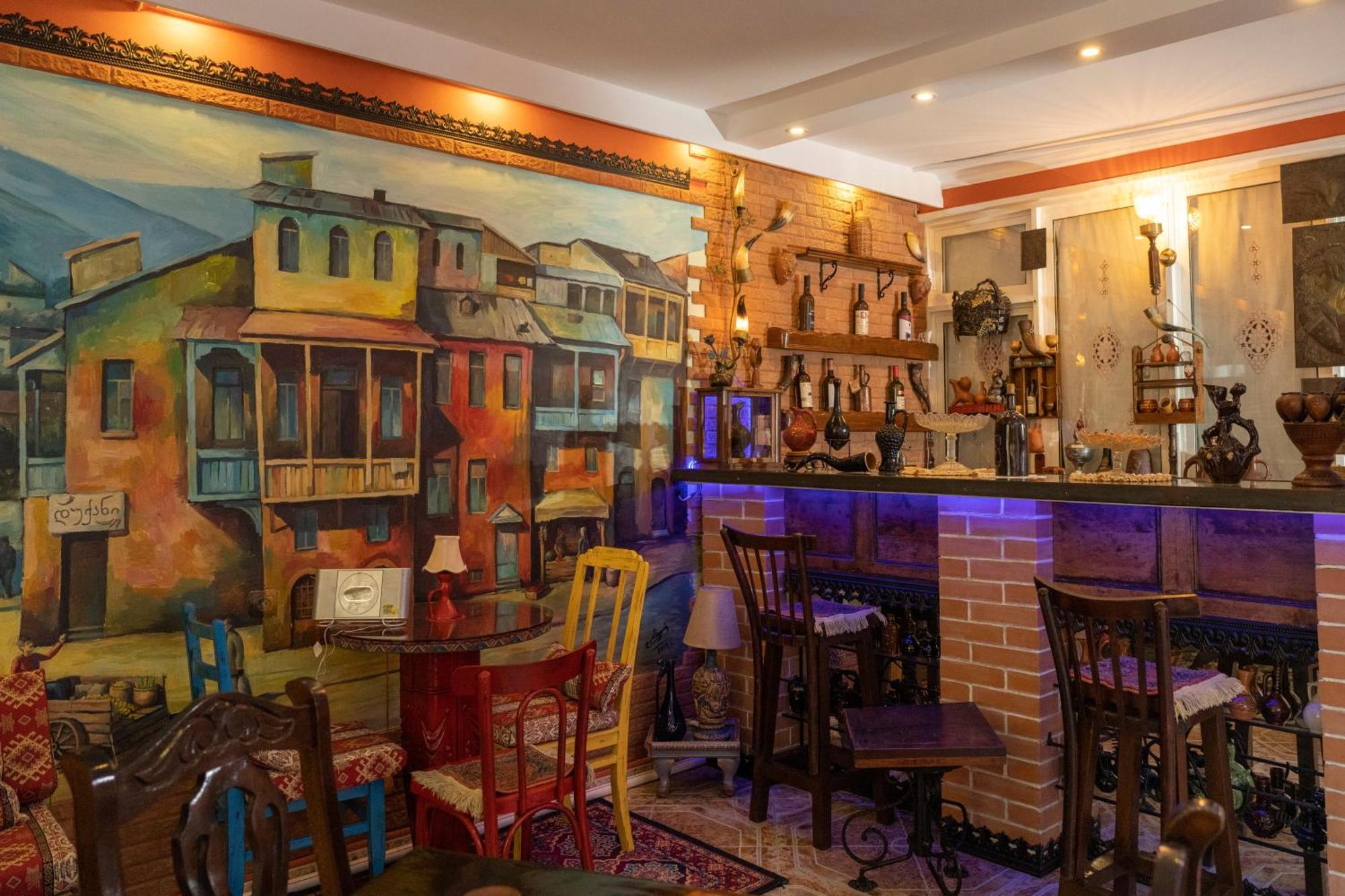 Elia Boutique Hostel & Apart-Hotel Тбилиси Екстериор снимка