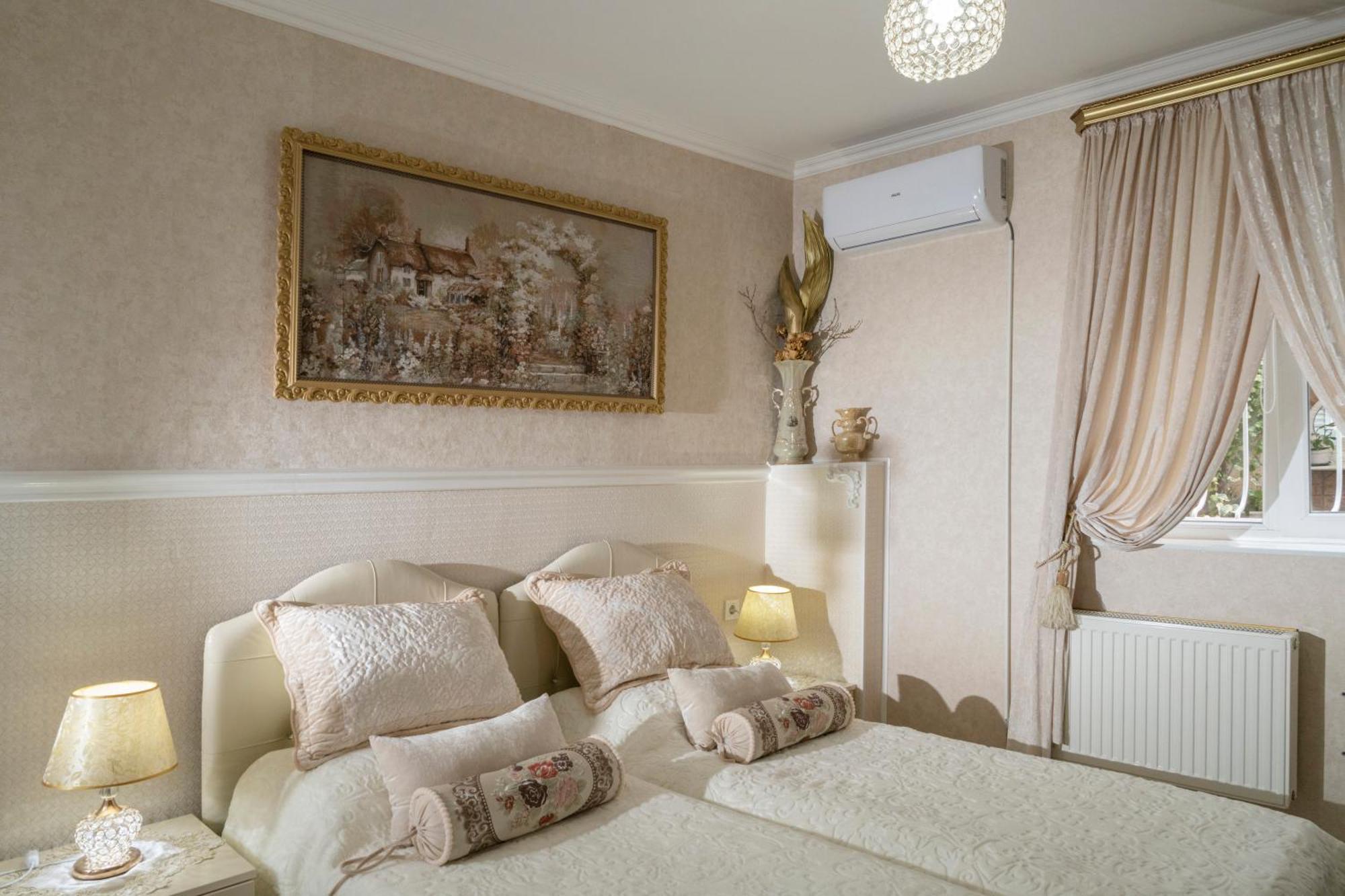 Elia Boutique Hostel & Apart-Hotel Тбилиси Екстериор снимка