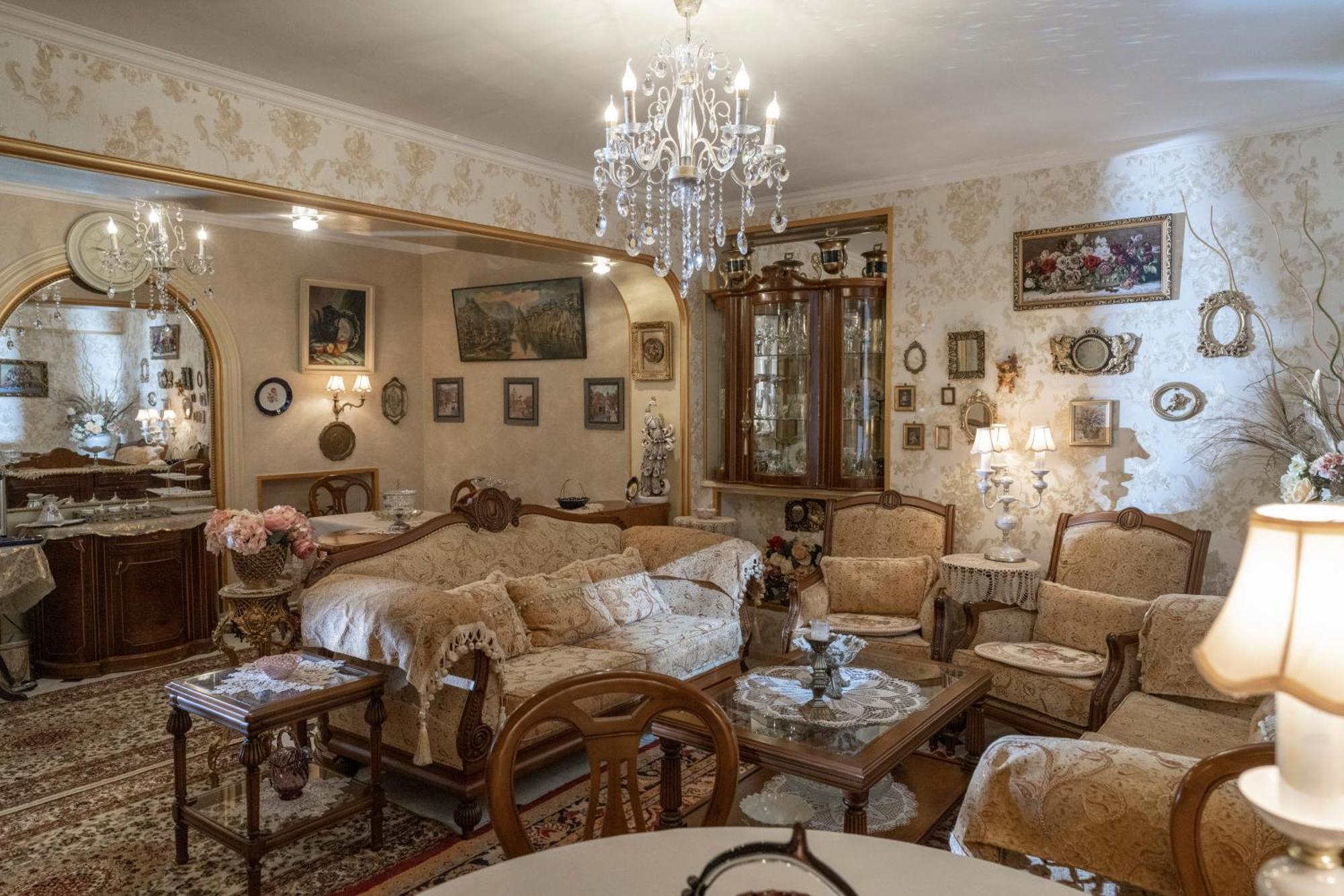 Elia Boutique Hostel & Apart-Hotel Тбилиси Екстериор снимка